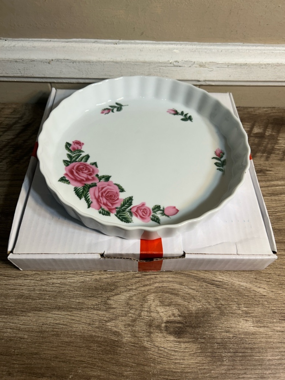 VINTAGE Christineholm Porcelain Rose Pattern Quiche Tart Scalloped Baking Dish